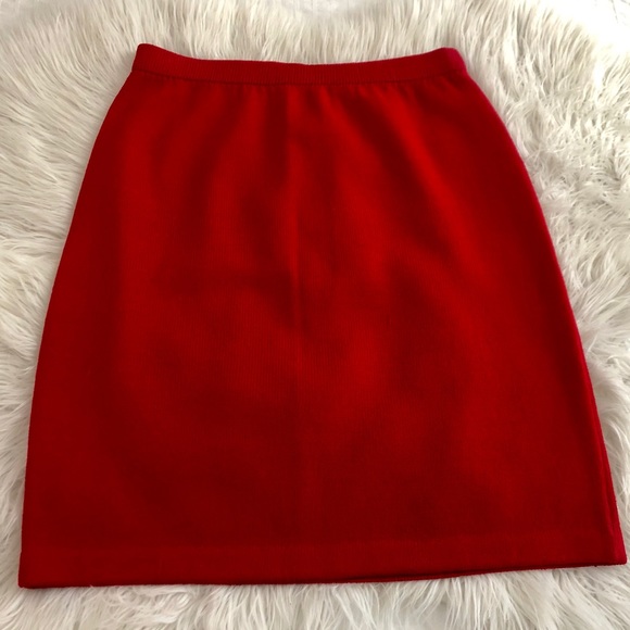 St. John Collection by Marie Gray red suit - Picture 4 of 5